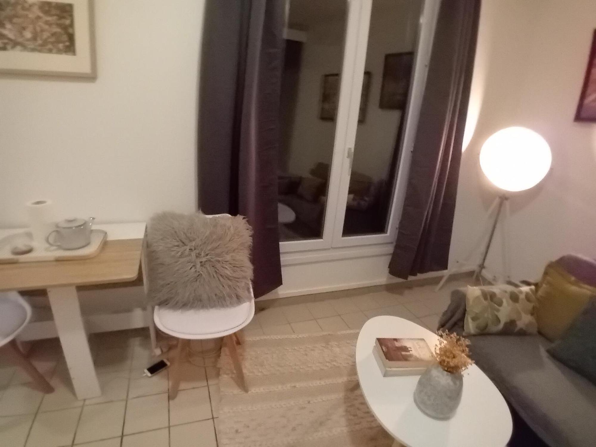 1 Minute Gare Montparnasse ,near To Eiffel Tour And Louvre Meusm,gorgeous Place Appartement Parijs